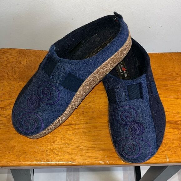 NAVY BLUE HAFLINGER WOOL CLOGS SIZE 37/WOMEN’S 6 - Picture 1 of 7